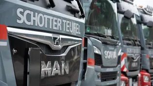 Schotter Teufel Fuhrpark